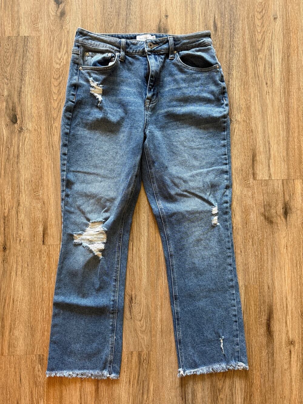True Craft Women’s High Rise Slim Crop Size 13 Regular